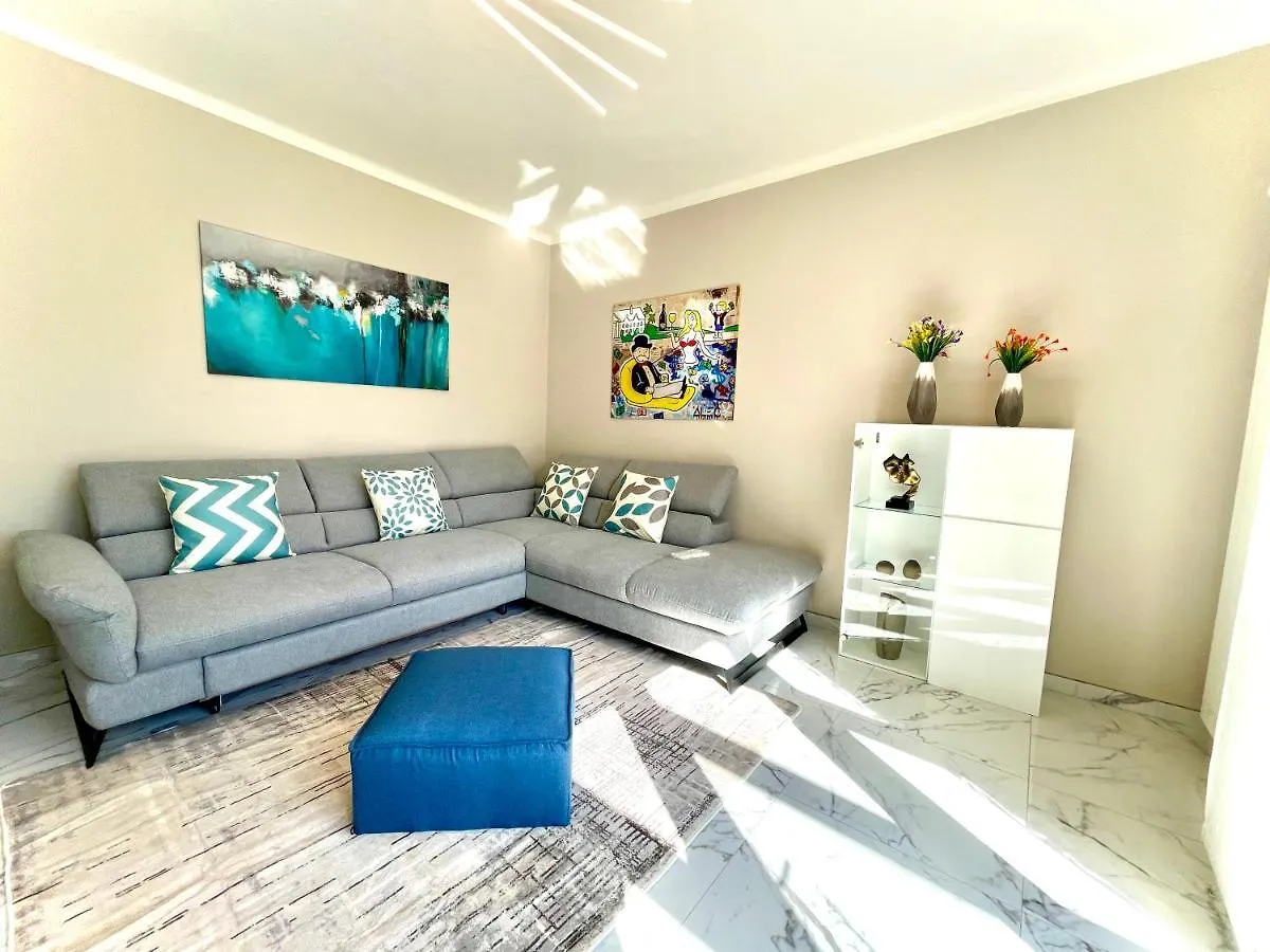 Villa Anastasia Forte dei Marmi 0*,